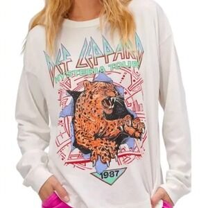 Daydreamer Def Leppard Hysteria Tour 1987 Long Sleeve Graphic Tee Cream M